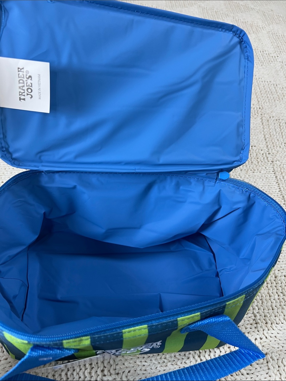 Trader Joe’s Insulated Mini Tote - Picture 6 of 8